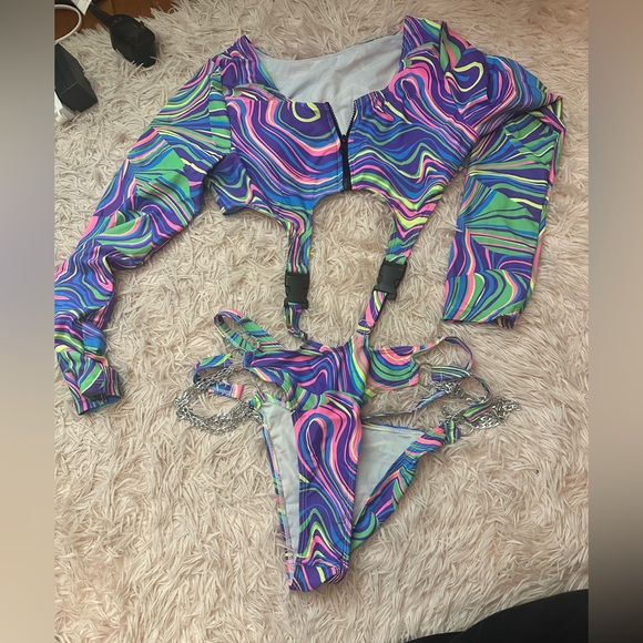 SHEIN Other - 💕 NWT one piece swimsuit with buckles, chains